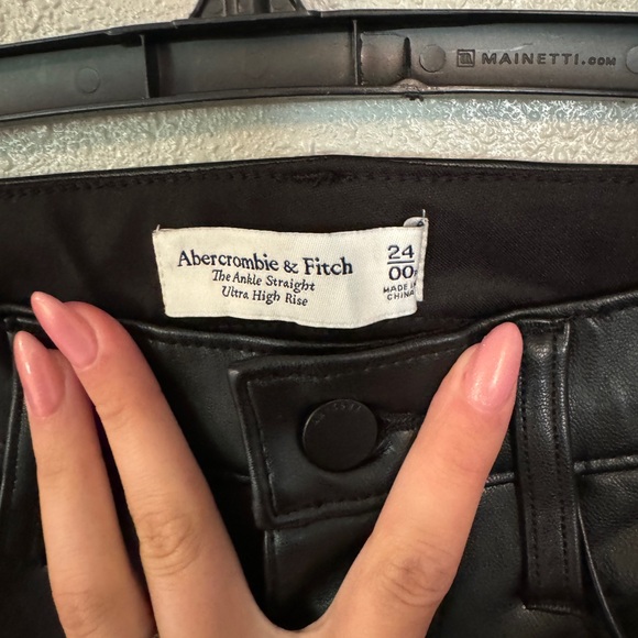 Abercrombie & Fitch The ankle straight ultra high rise Faux leather pants - Picture 10 of 10